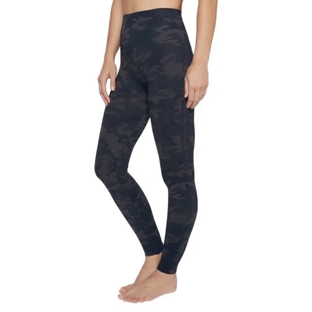 SPANX Camo Seamless Leggings – Black Camo | Size Medium | NWT